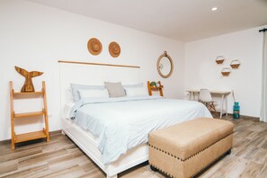 1 bedroom, desk, WiFi - Beach Studio Apartment in Gated Community (Cabo Bello)