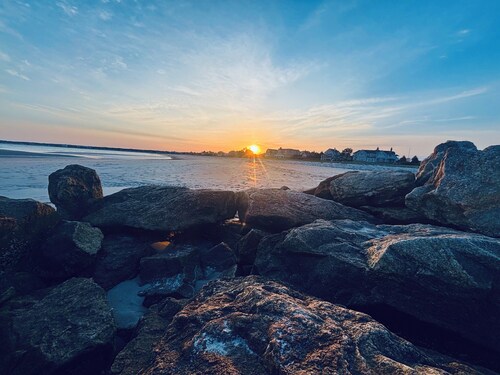 Sea Bisquit Cottage by the Ocean