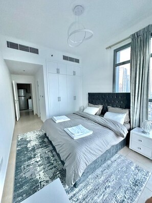 1 bedroom, desk, iron/ironing board, WiFi - Modern Dubai Marina Apartment near Metro
(Dubai)