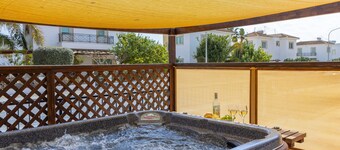 Ayia Thekla Sea Breeze Villa