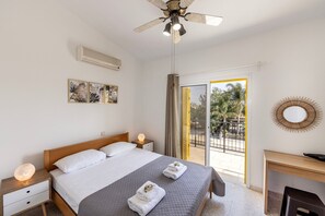 3 bedrooms, in-room safe, iron/ironing board, free WiFi