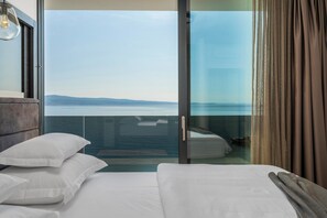 5 bedrooms, iron/ironing board, free WiFi, bed sheets