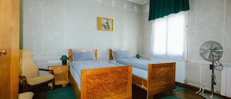 1 bedroom, WiFi, bed sheets