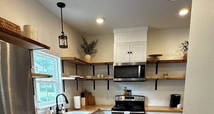 Charming 2-bedroom cottage built with children and pets in mind.