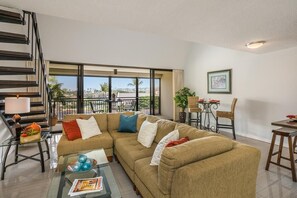 Condo, 1 King Bed with Sofa bed (Kona Alii 707) | Living area - Kona Alii 707 (Kailua-Kona)