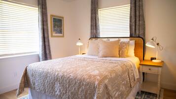 3 bedrooms, iron/ironing board, travel cot, free WiFi