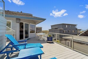 Terrace/patio - Ocean Views! Large Unique home with wrap around deck, 3 bedrooms, large kitchen! (Manzanita)