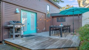 Unclassified image, 3 of 38, button - Private Idaho (Manzanita)