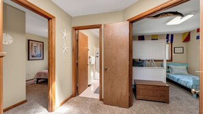 3 soveværelser, skrivebord, strygejern/strygebræt, gratis Wi-Fi