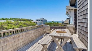 Unclassified image, 2 of 44, button