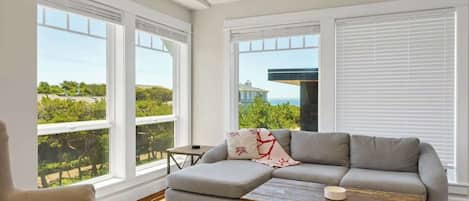 TV connectée, cheminée