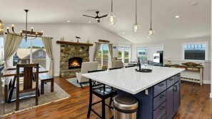 Imagen sin descripción, 3 de 44, botón