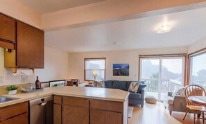 Unclassified image, 4 of 27, button