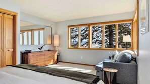 4 Schlafzimmer, Reisekinderbett, kostenloses WLAN, Bettwäsche