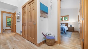 4 Schlafzimmer, Bügeleisen/Bügelbrett, kostenloses WLAN, Bettwäsche