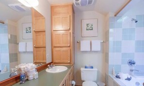 Unclassified image, 4 of 33, button