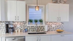 Image sans description, 4 de 44, bouton