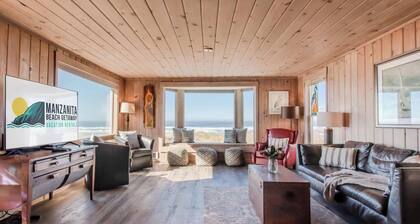 Stone's Throw by Manzanita Beach Getaway: Beachfront, Sleeps 16, Hot Tub