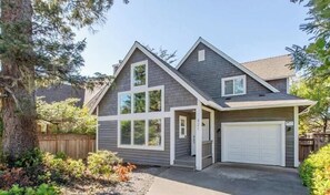 Exterior - Coastal Cabana (Manzanita)