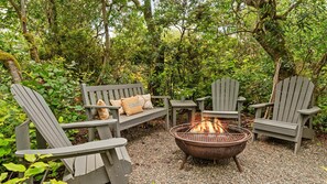 Unclassified image, 4 of 39, button