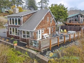 Unclassified image, 5 of 41, button