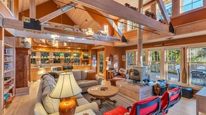 Unclassified image, 4 of 58, button - Seaward Dream (Manzanita)