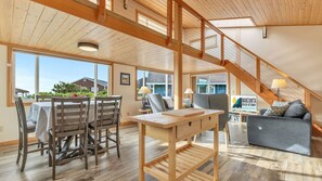 Unclassified image, 4 of 75, button - Forever Manzanita (Manzanita)