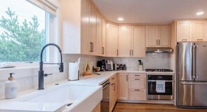 Nicht klassifiziertes Bild, 2 von 28, Schaltfläche