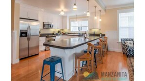 Unclassified image, 5 of 29, button - Dragonfly (Manzanita)