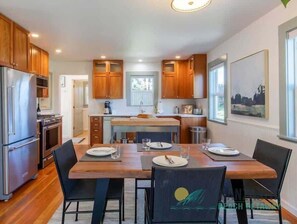 Unclassified image, 2 of 32, button - Blueberry Cottage (Manzanita)