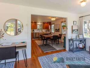 Unclassified image, 5 of 32, button - Blueberry Cottage (Manzanita)