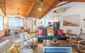 Smart TV, fireplace - Awave Away by Manzanita Beach Getaway - One-Level Home Near Beach & Dog Friendly (Manzanita)