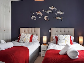 2 bedrooms, free WiFi, bed sheets - A seaside sanctuary perched on the shores of Westward Ho. (Westward Ho!)