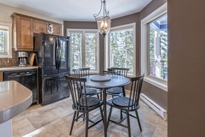 Fridge, microwave, oven, stovetop - 2 Bed/2 Bath Suite On Skiway - Hot Tub, Laundry, Storage Room, Heated Floors! (Star Mountain)