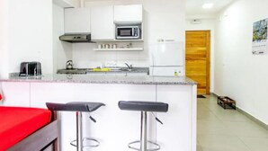Fridge, microwave, cookware/dishes/utensils - Malbec (Ushuaia)