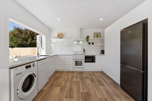 Microwave, oven, stovetop, dishwasher