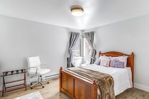 2 chambres, fer et planche à repasser, accès Internet, draps fournis