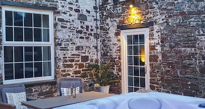 Puffin House - UK46843