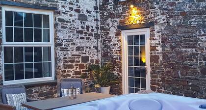 Puffin House - UK46843