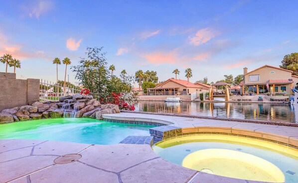 Pool - Waterfront getaway in Arizona

 (Gilbert)