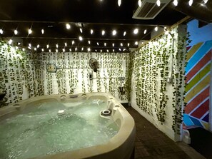 Interior - Hot Tub!  Updated Walkers Point home (Milwaukee)