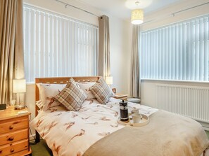 3 bedrooms, free WiFi, bed sheets