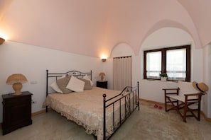 2 chambres, fer et planche à repasser, Wi-Fi, literie fournie