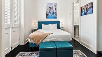 Standard Studio | Free WiFi, bed sheets