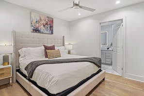 4 bedrooms, free WiFi, bed sheets