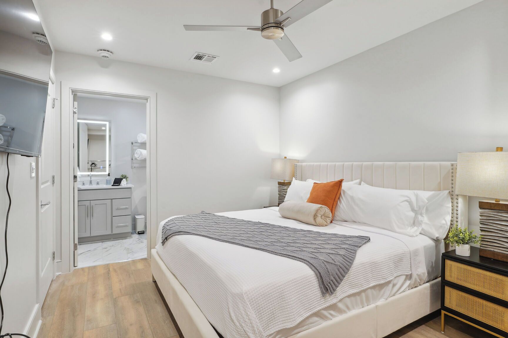 3 bedrooms, free WiFi, bed sheets