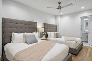 5 bedrooms, free WiFi, bed sheets