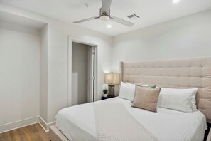 6 bedrooms, free WiFi, bed sheets