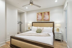 4 soverom, wi-fi (inkludert) og sengetøy