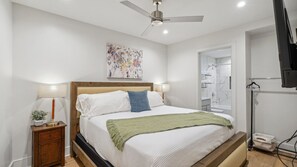 7 quartos, berço de viagem, Wi-Fi de cortesia, roupa de cama